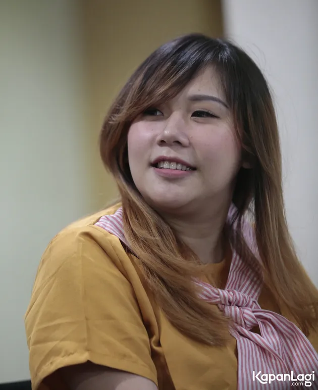 Cherly Juno Melahirkan