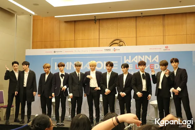 FOTO: BERJAS, WANNA ONE GANTENG BANGET SAAT PRESKON DI 