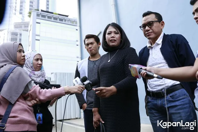 Elly Sugigi - Tessa Mariska