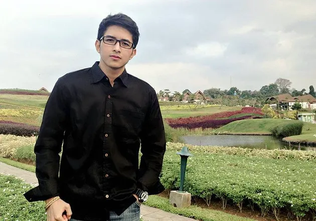 Cowok Ganteng di Dunia Maya