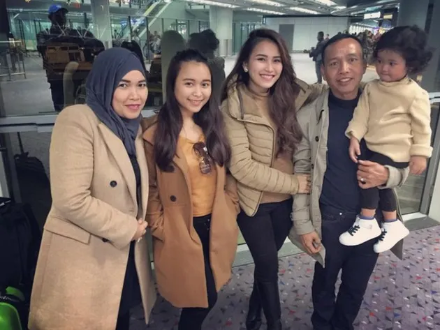 Liburan Ayu Ting Ting ke Macau