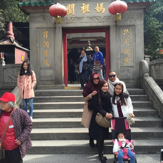 Liburan Ayu Ting Ting ke Macau