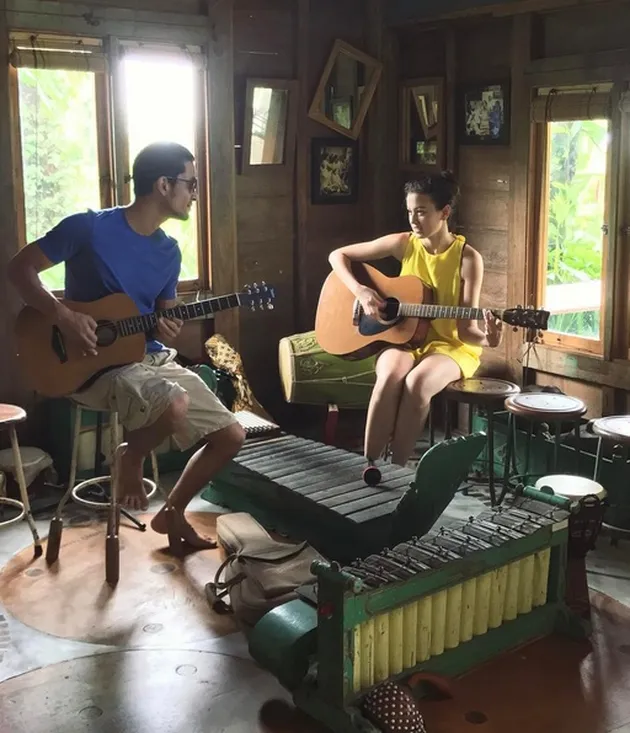 Kimberly Ryder dan Edward Akbar
