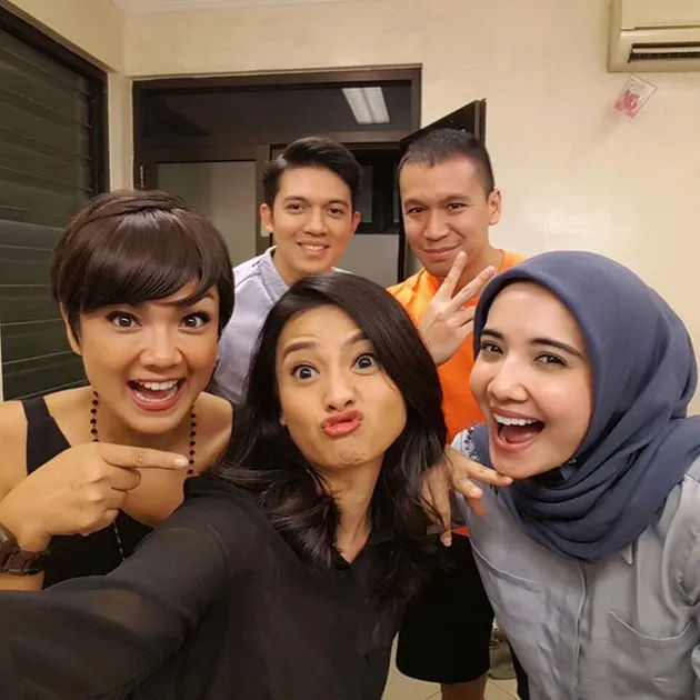 Nirina - Axha - Irwansyah - Samuel Rizal - Zaskia Sungkar