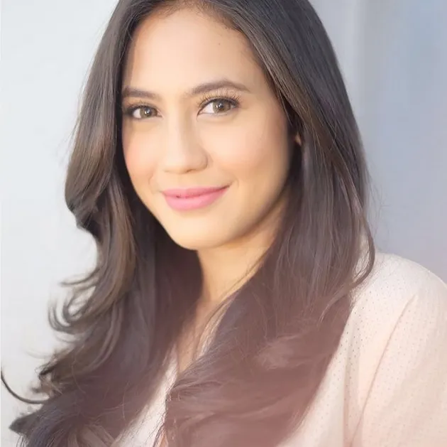 Rambut panjang indah Pevita Pearce