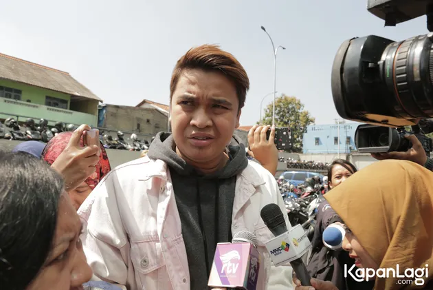 Billy Syahputra - Hilda Vitria