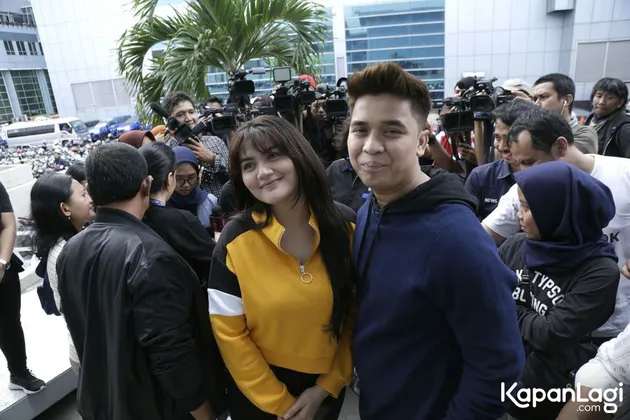 Billy Syahputra - Hilda Vitria - Kris Hatta