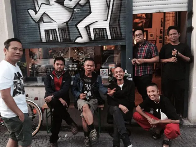 Kehidupan Fahrani di Luar Negeri