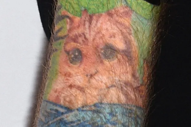 FOTO: Bukan Sekedar Gambar, Tato-Tato Ed Sheeran Ini Punya Makna!