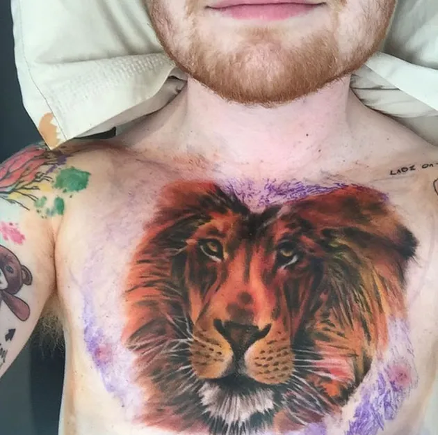 FOTO: Bukan Sekedar Gambar, Tato-Tato Ed Sheeran Ini Punya Makna!