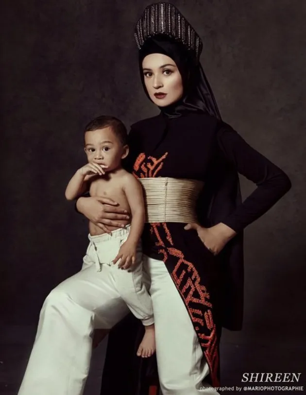 Momen Kebersamaan Shireen Sungkar &amp; Baby Adam