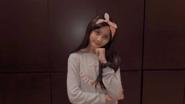 Foto Caitlyn Gwyneth, the Youngest Member of JKT48 who is Only 11 Years Old, Her Voice is Good and She Likes Playing Slime