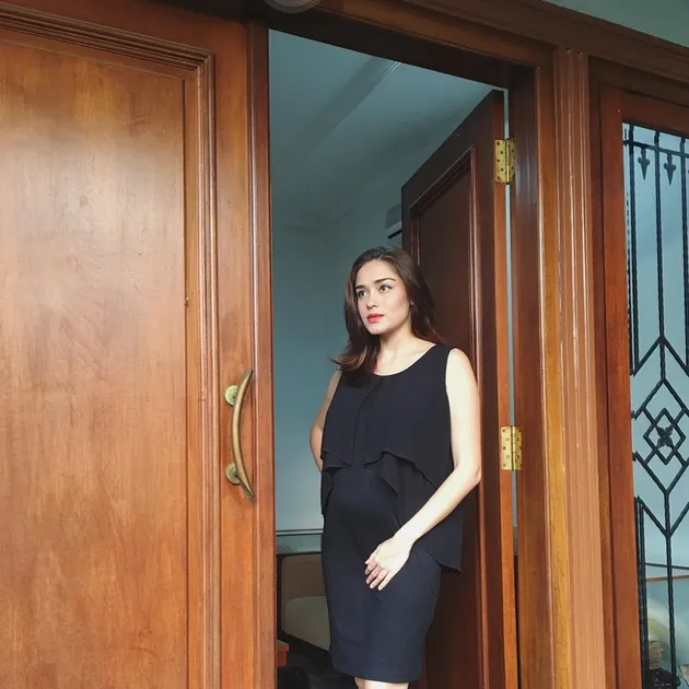 Foto Kehamilan Yasmie Wildblood