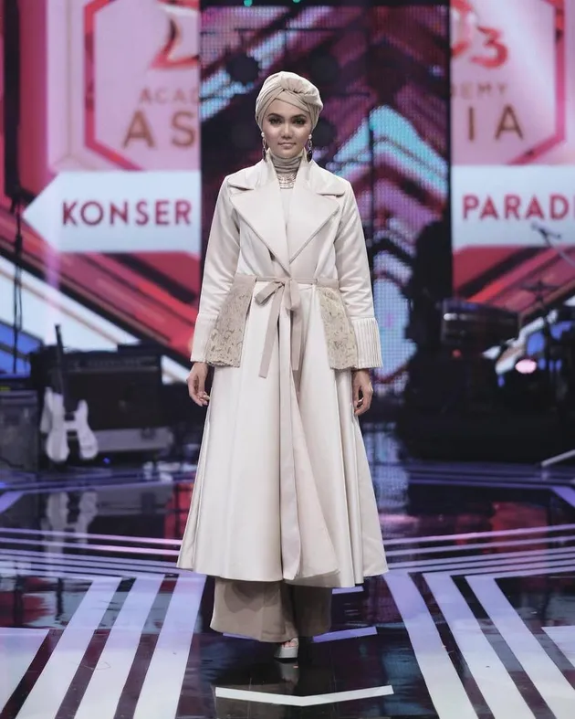 Style Hijab Rina Nose