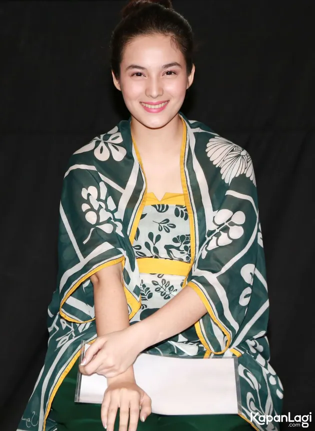 Chelsea Islan 