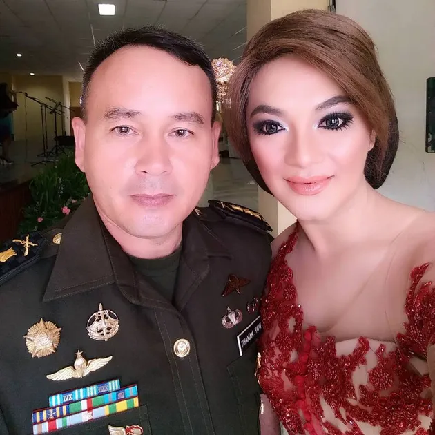 Whawin Lawra - sinden cantik asal Solo