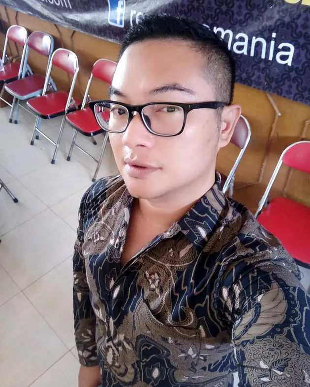 Whawin Lawra - sinden cantik asal Solo