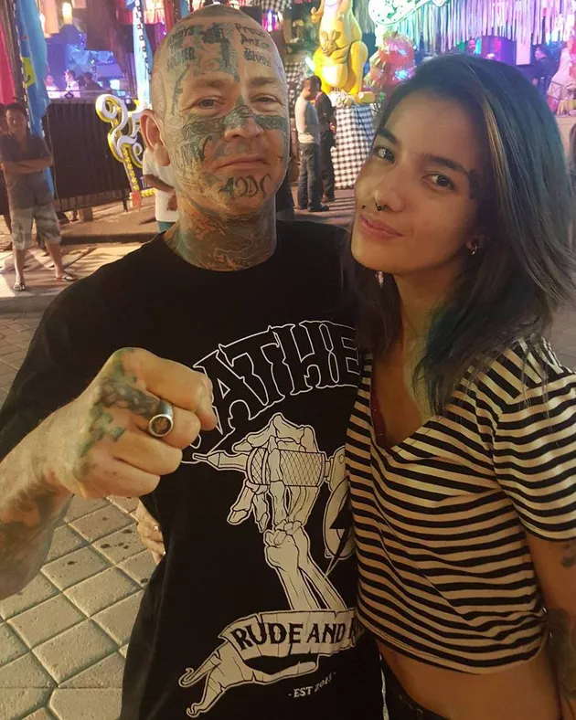 Sheila Marcia Tanpa Tindik