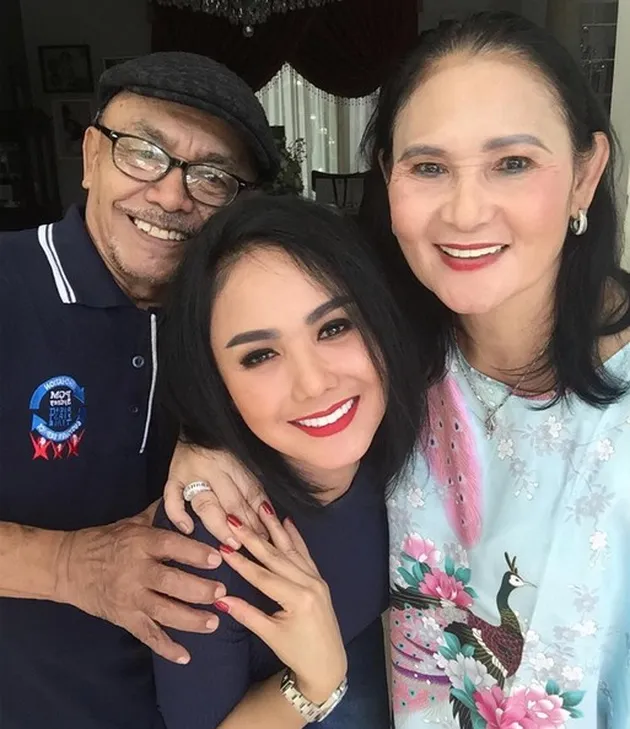 Makeup Cetar Yuni Shara