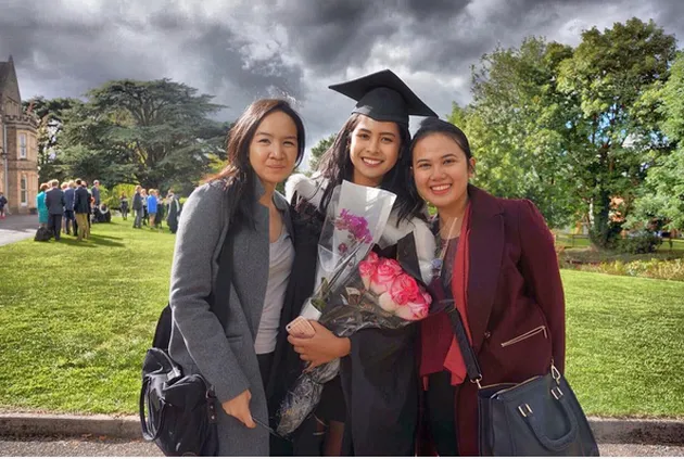 Maudy Ayunda Wisuda