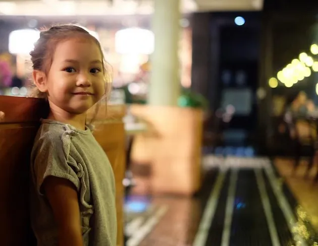Nala, Putri Bule Mona Ratuliu