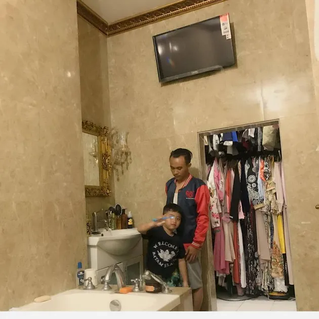 Suami Baru Tiara Dewi