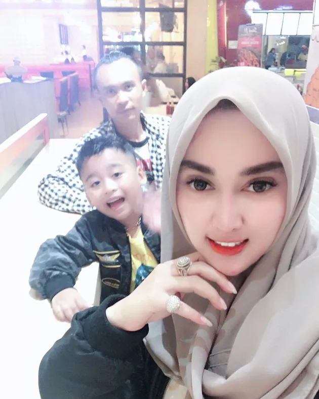 Suami Baru Tiara Dewi