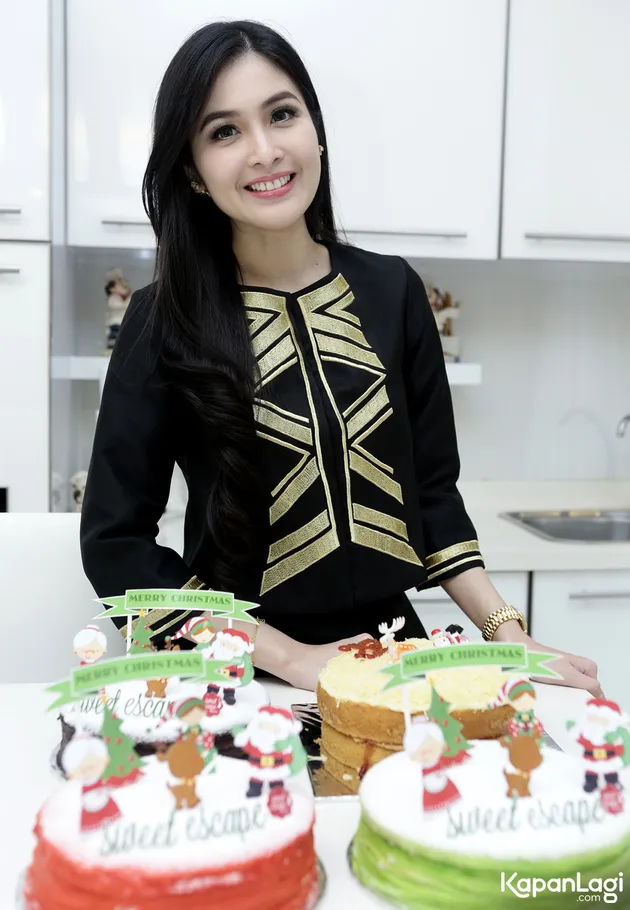 Natal Ala Sandra Dewi