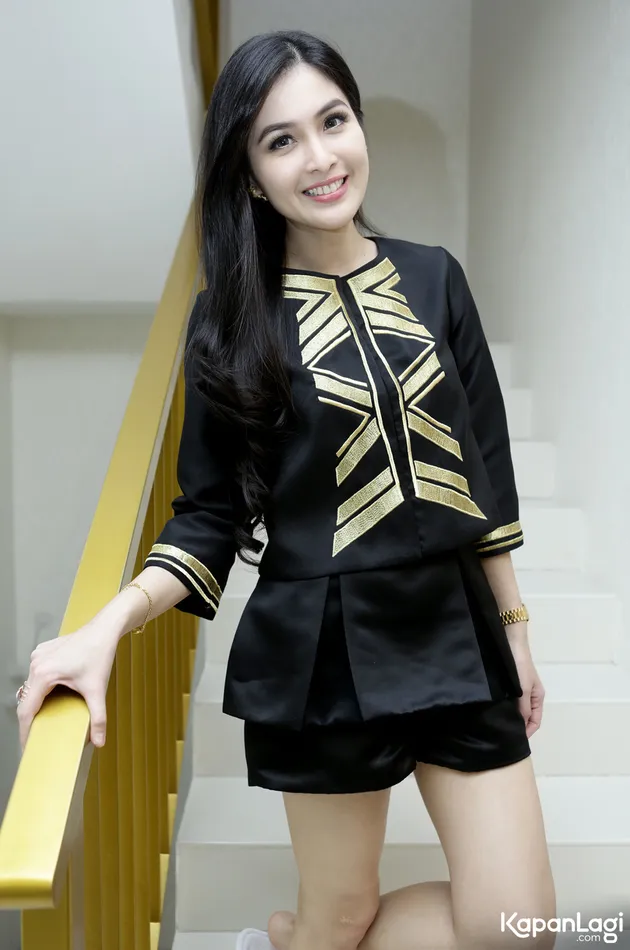 Natal Ala Sandra Dewi