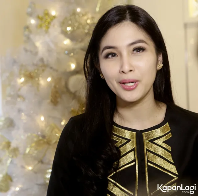 Natal Ala Sandra Dewi