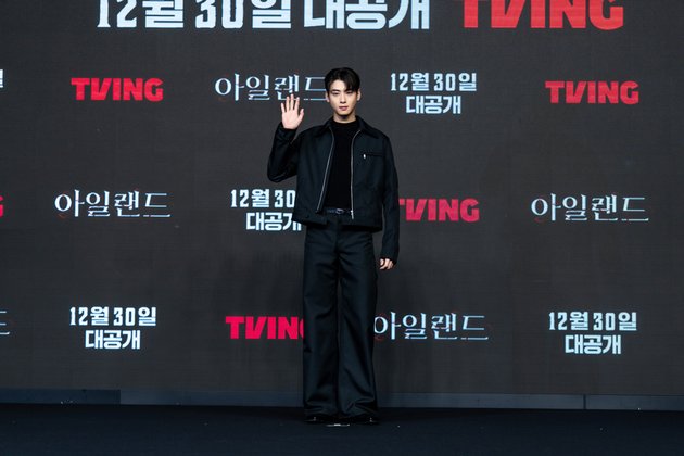 Cute and Adorable Photos of Cha Eun Woo at 'ISLAND' Press Conference, But Acting as a Badass Priest