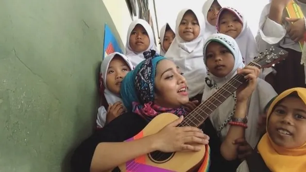 Chiki, Anak Ikang Fawzi