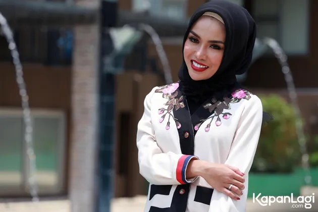 Medina Zein - Lukman Azhari - Ayu Azhari