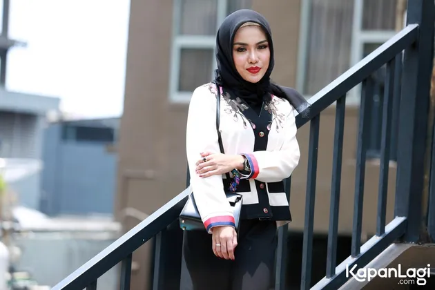 Medina Zein - Lukman Azhari - Ayu Azhari