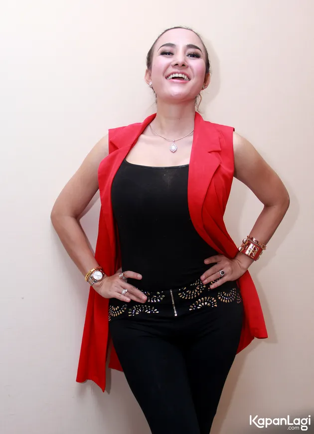 Cynthiara Alona 