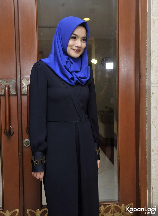 Titi Kamal pakai hijab