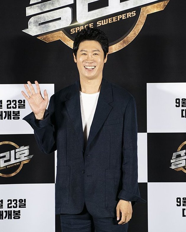 Photos from 'SPACE SWEEPERS' Press Conference, Song Joong Ki's First Film After Divorce