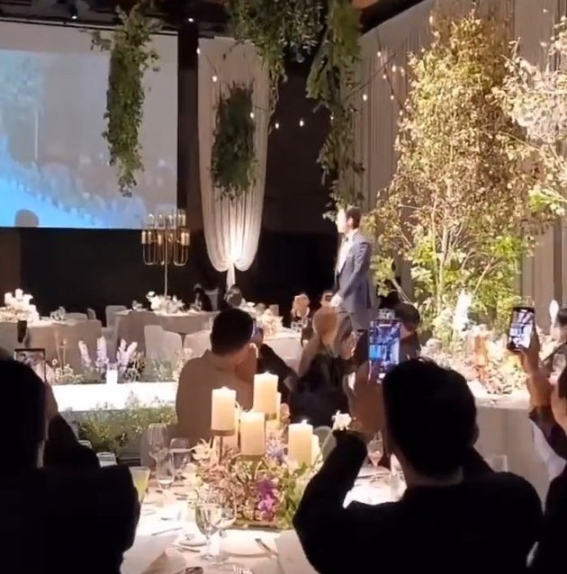 Namgoong Min and Jin Ah Reum Wedding Decoration Photos, Their Kisses Highlighted on the Big Screen