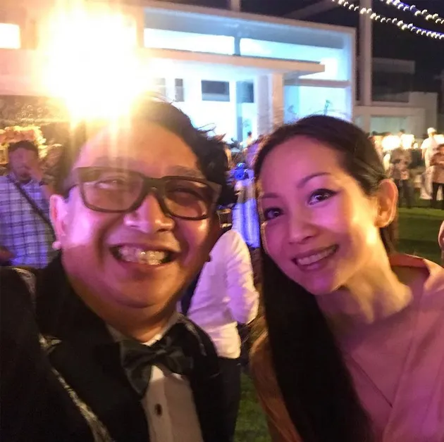 Derby Romero - Claudia Adinda