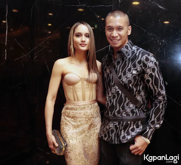 Cinta Laura - Raditya Dika