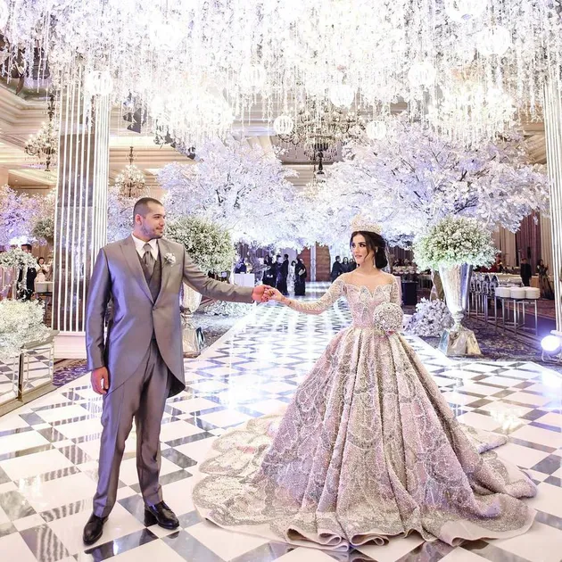 Gaun Resepsi Tasya Farasya - Tex Saverio