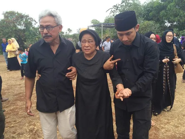 ayah Deni Cagur meninggal dunia