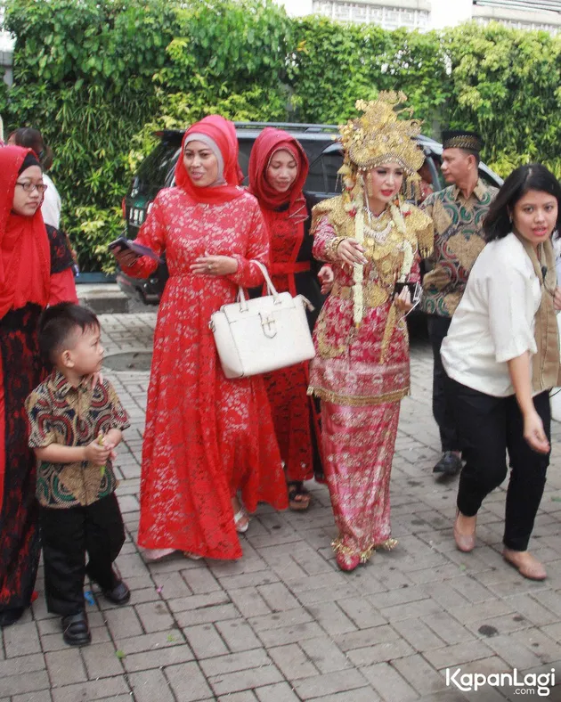 Putri Titian - Junior Liem Menikah