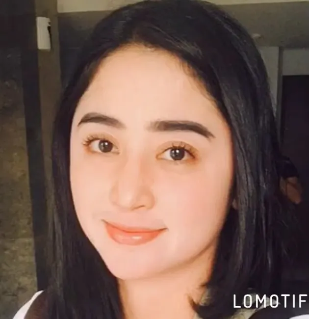 Dewi Perssik Tanpa Makeup