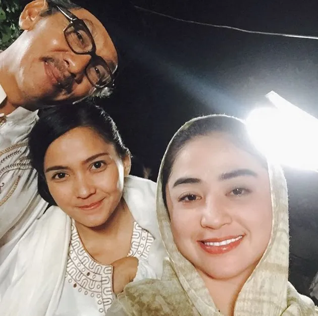 Dewi Perssik Tanpa Makeup