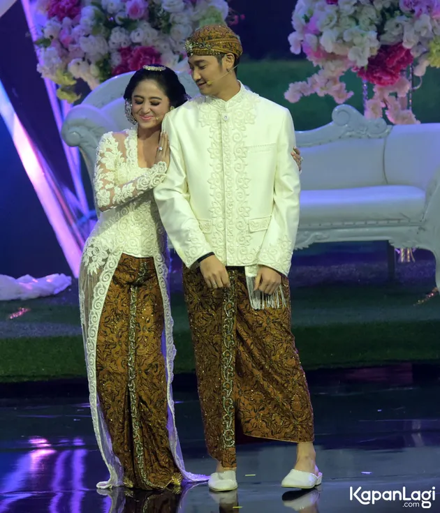 Dewi Perssik - Angga Wijaya