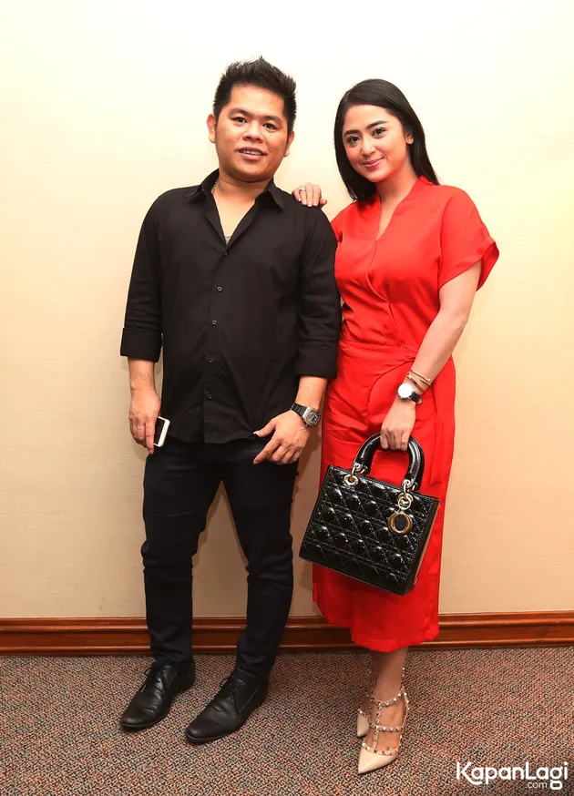 Dewi Perssik sulam bibir