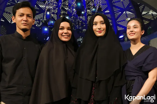 Setelah menuai kesuksesan dengan yang pertama, sequel dari film AYAT-AYAT CINTA pun akan segera hadir memenuhi kerinduan para penggemarnya. Secara bertahap, para aktor yang terlibat pun mulai diperkenalkan.