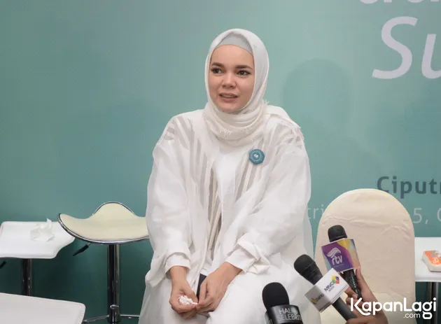 Dewi Sandra - Via Vallen