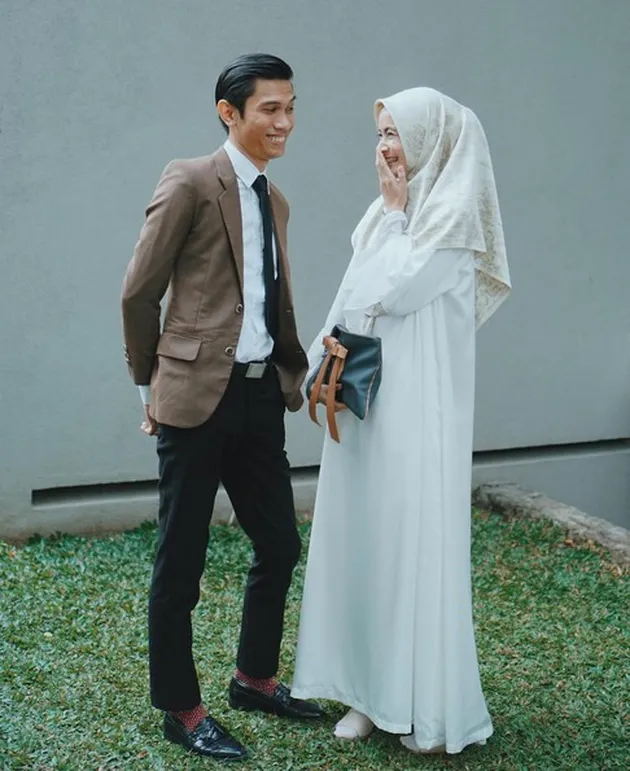 istri selebriti, blogger dhatu rembulan, hijaber dhatu rembulan, istri selebritis